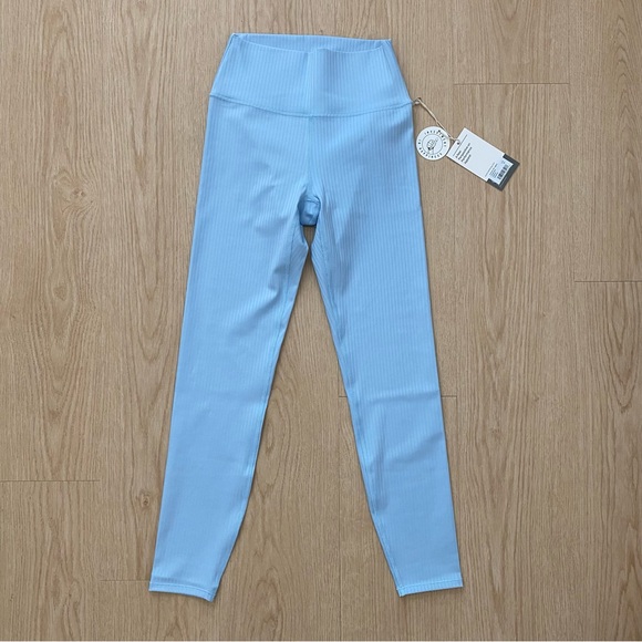 NWT Vuori Inversion Rib Bra & Legging Set 'Crystal Blue' Size XS - Picture 8 of 15